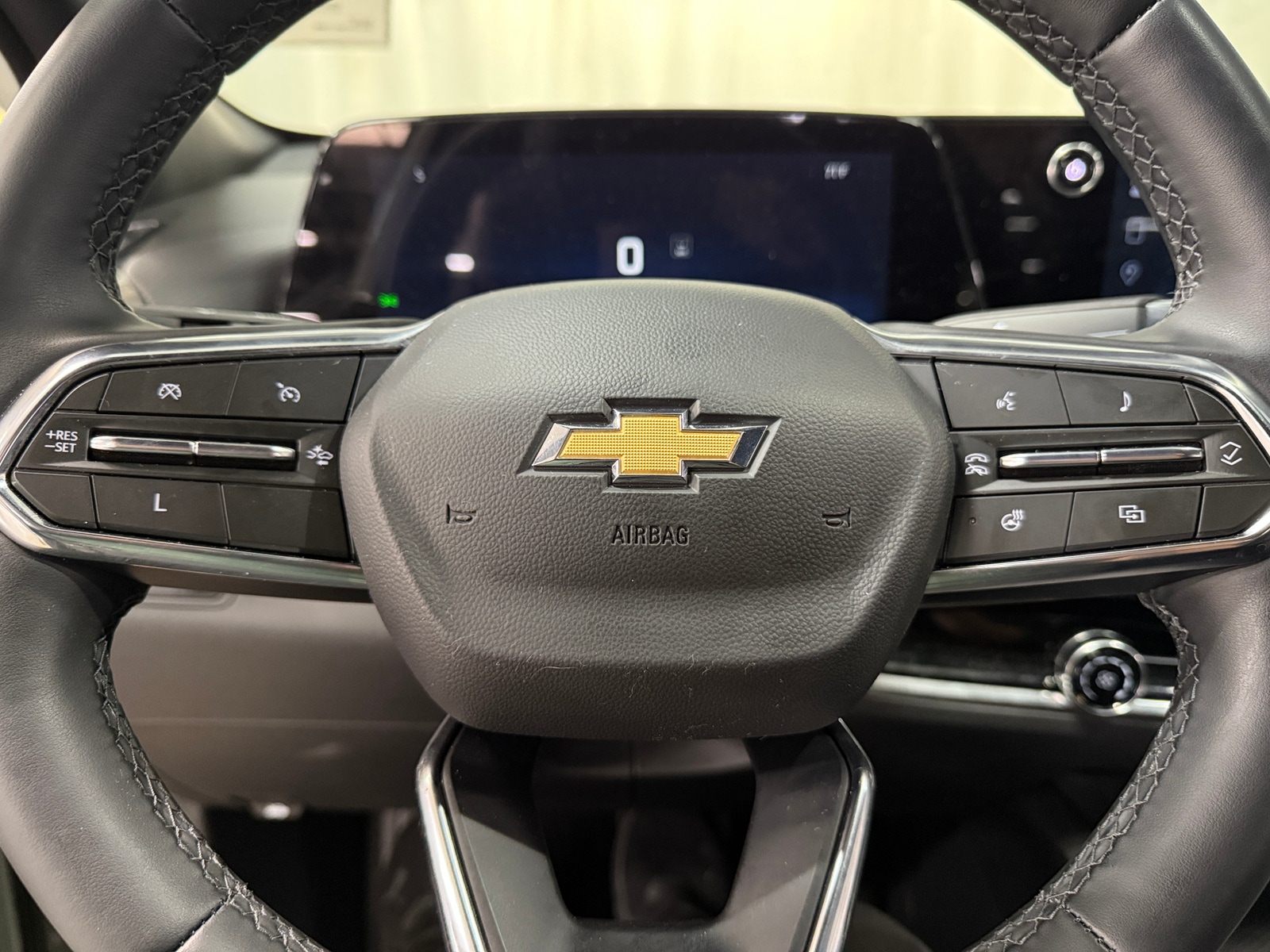Thumbnail: 2025 Chevrolet Equinox - 5