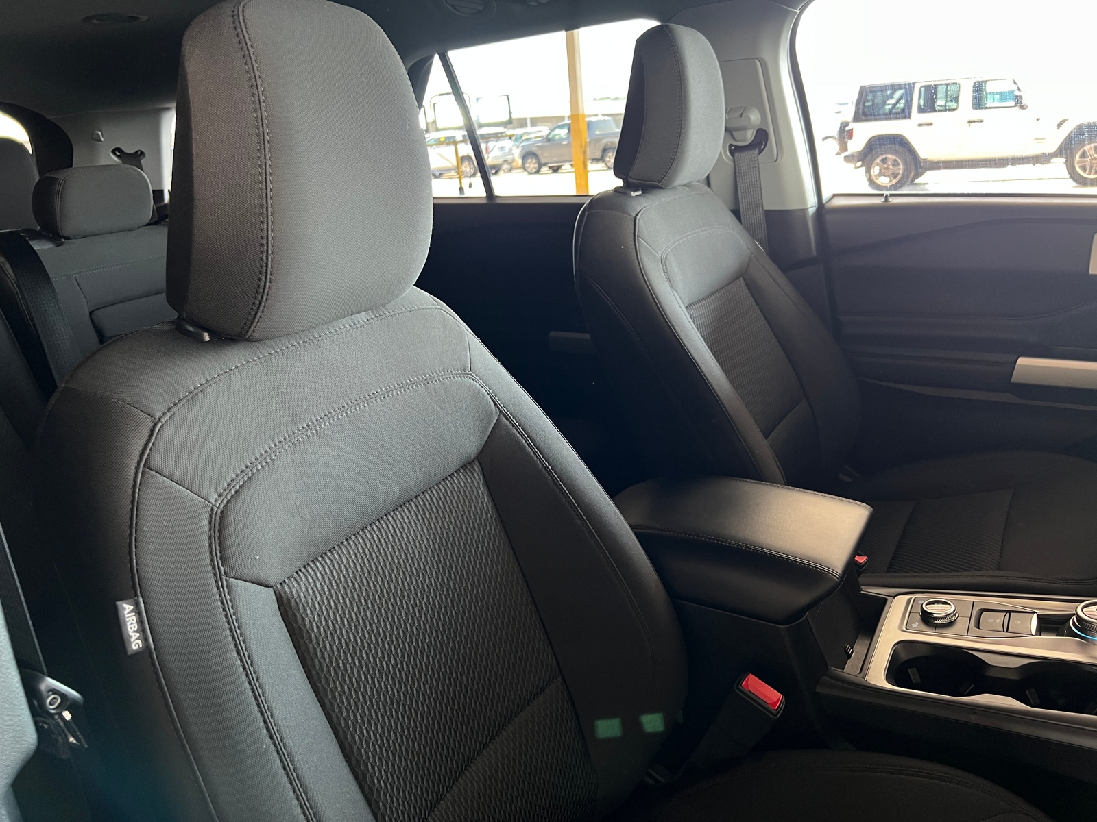 Thumbnail: 2022 Ford Explorer - 2