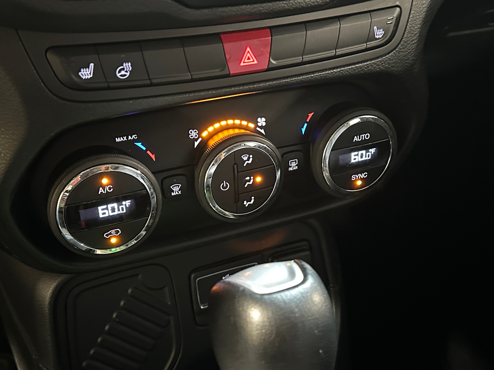Thumbnail: 2015 Jeep Renegade - 3