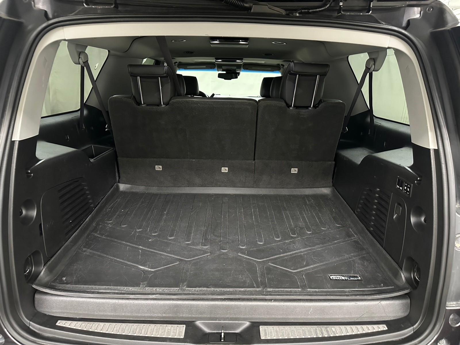 Thumbnail: 2017 GMC Yukon XL - 6