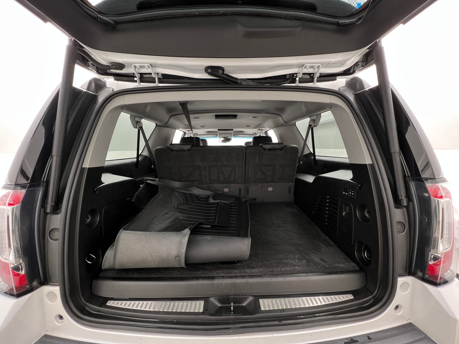 Thumbnail: 2018 GMC Yukon XL - 6