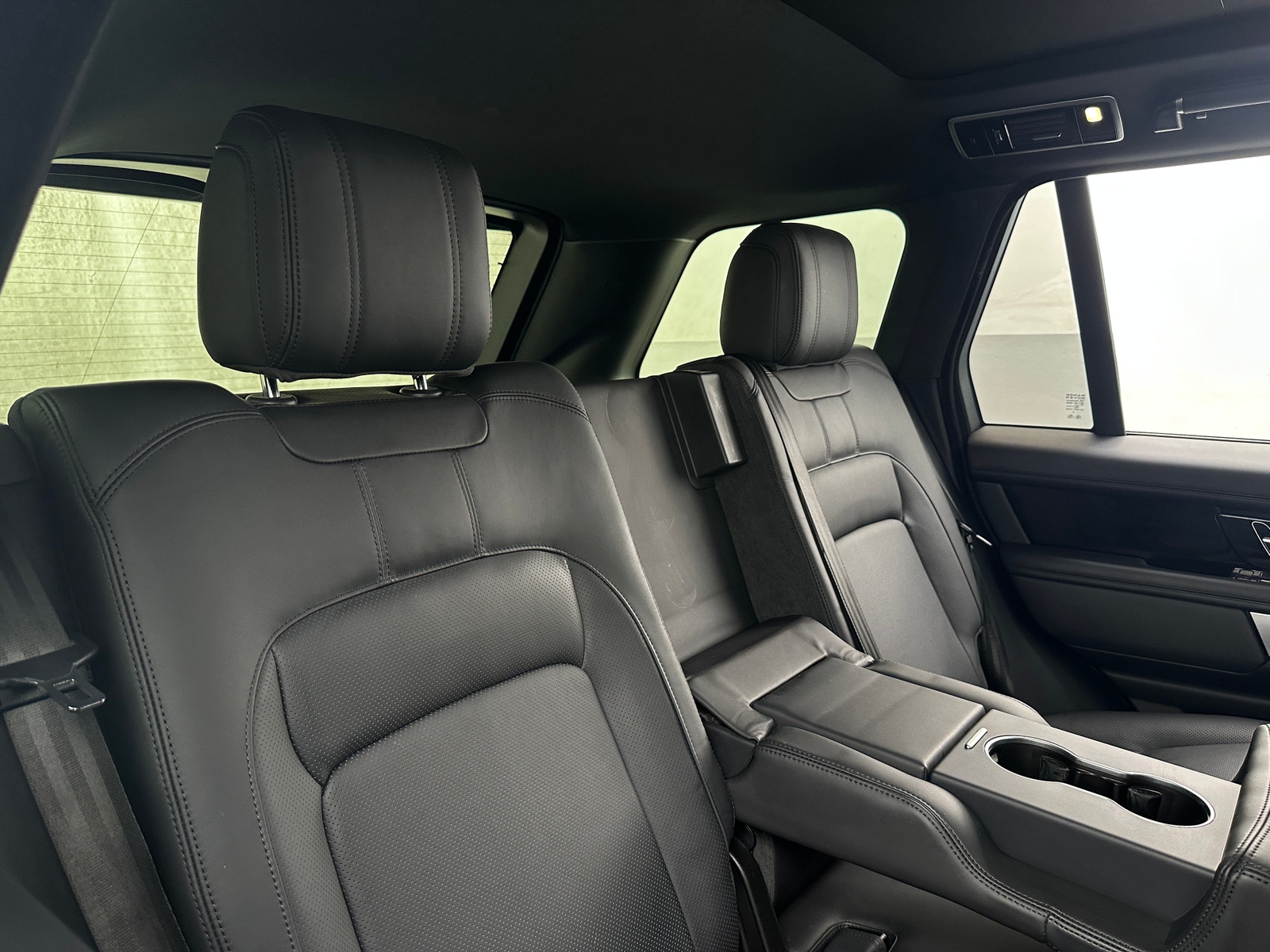 Thumbnail: 2019 Land Rover Range Rover - 5