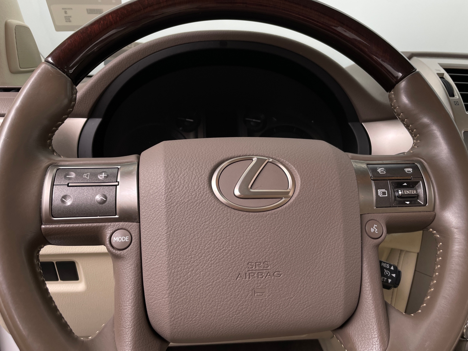 Thumbnail: 2019 Lexus GX - 4