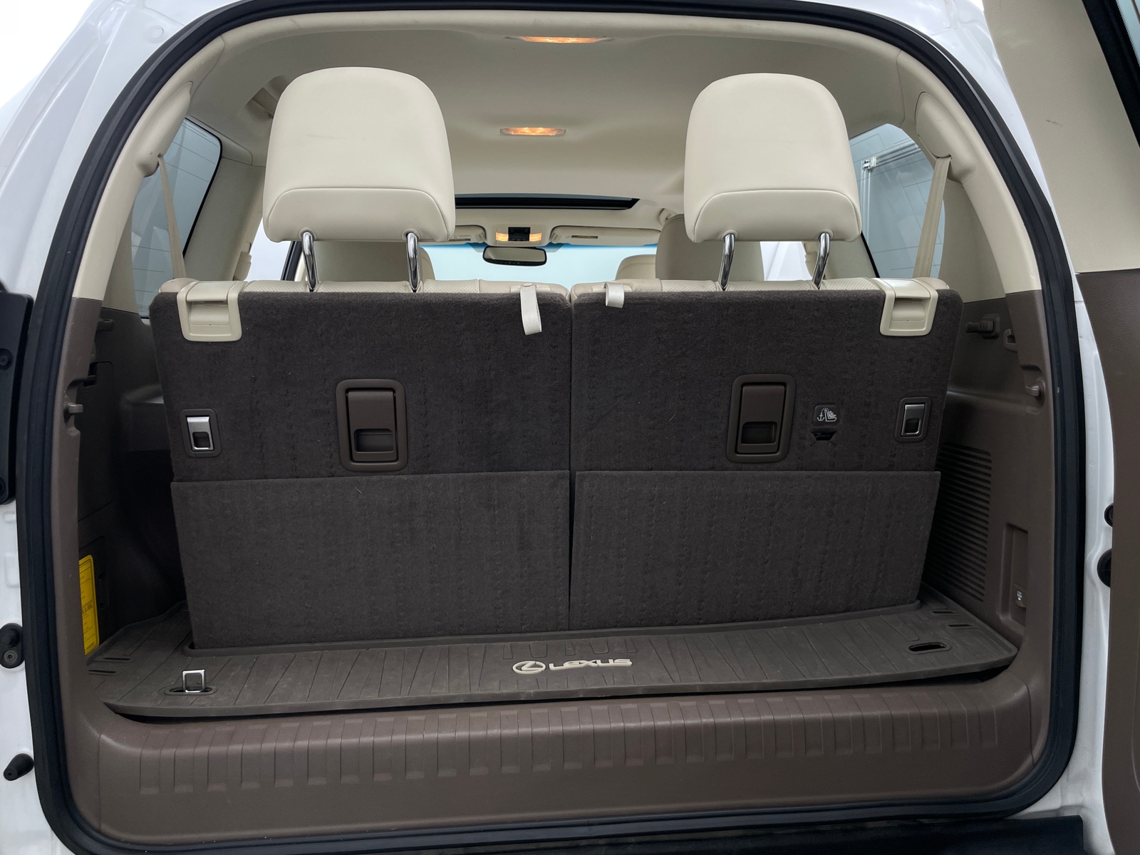Thumbnail: 2019 Lexus GX - 6