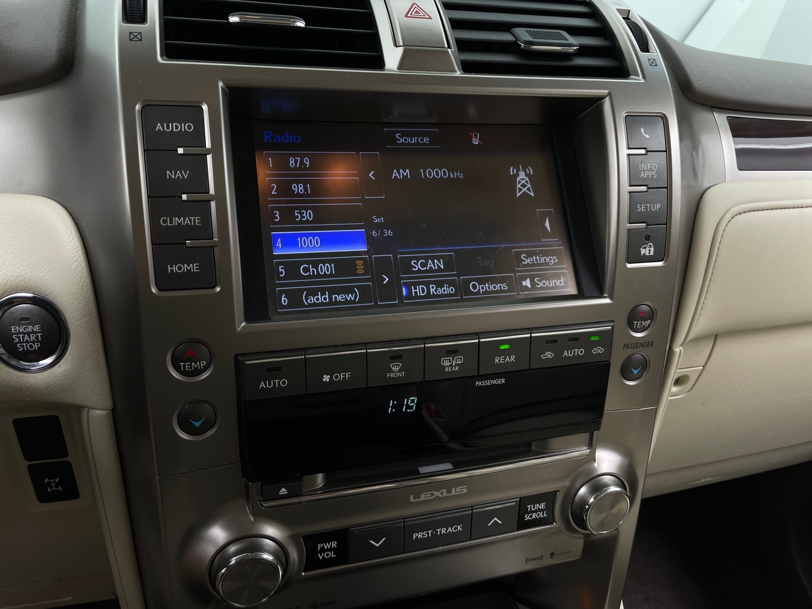 Thumbnail: 2019 Lexus GX - 3