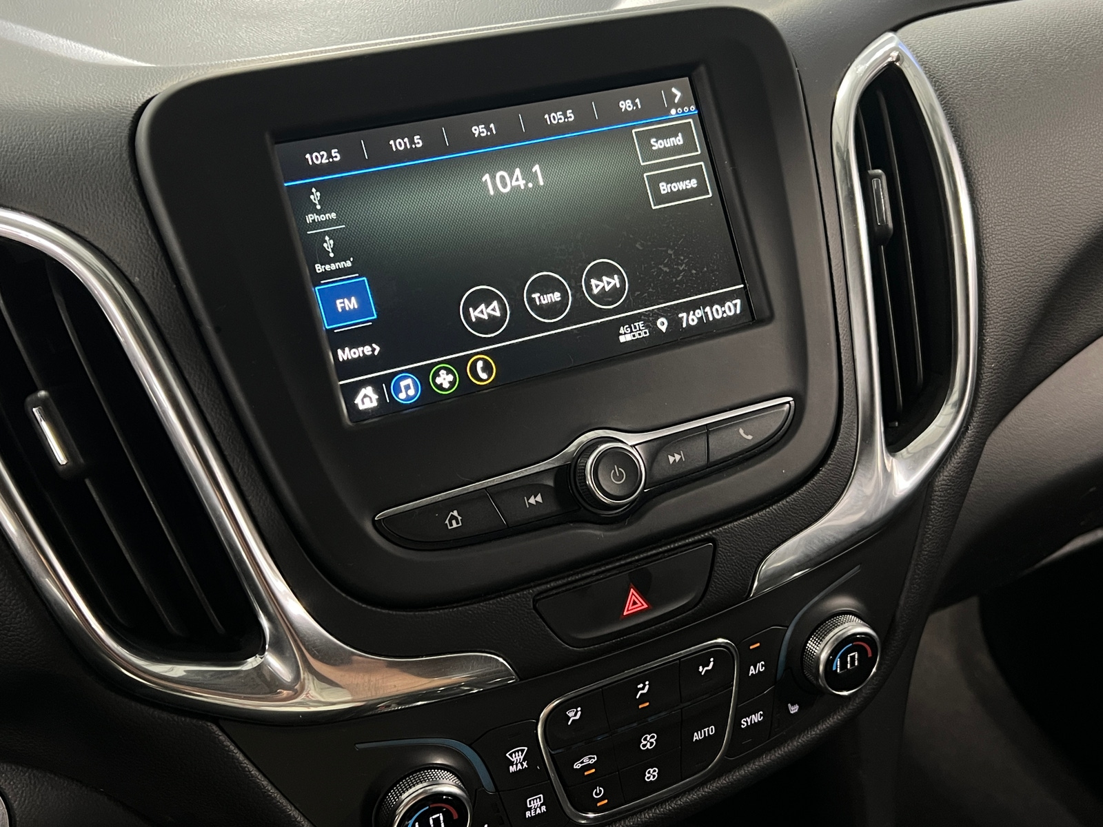Thumbnail: 2019 Chevrolet Equinox - 4