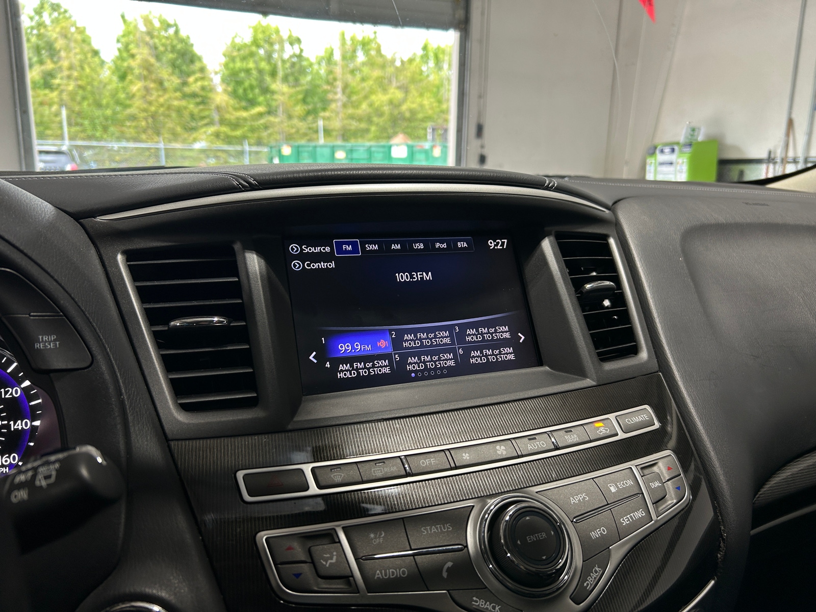 Thumbnail: 2018 INFINITI QX60 - 3