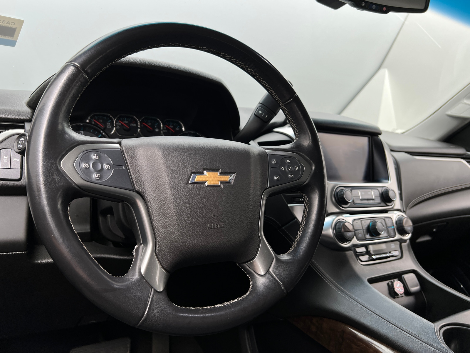 Thumbnail: 2019 Chevrolet Tahoe - 5