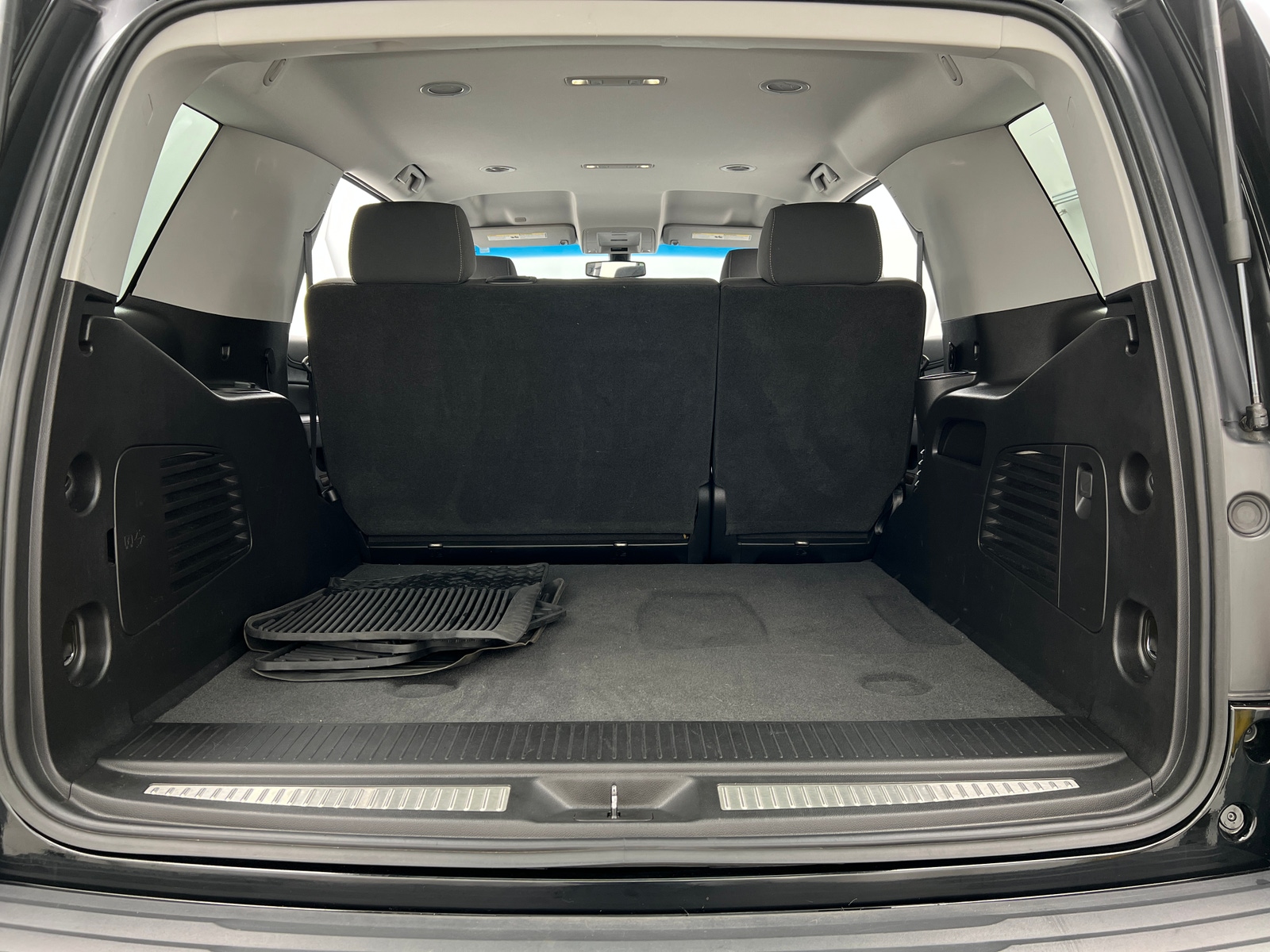 Thumbnail: 2019 Chevrolet Tahoe - 7