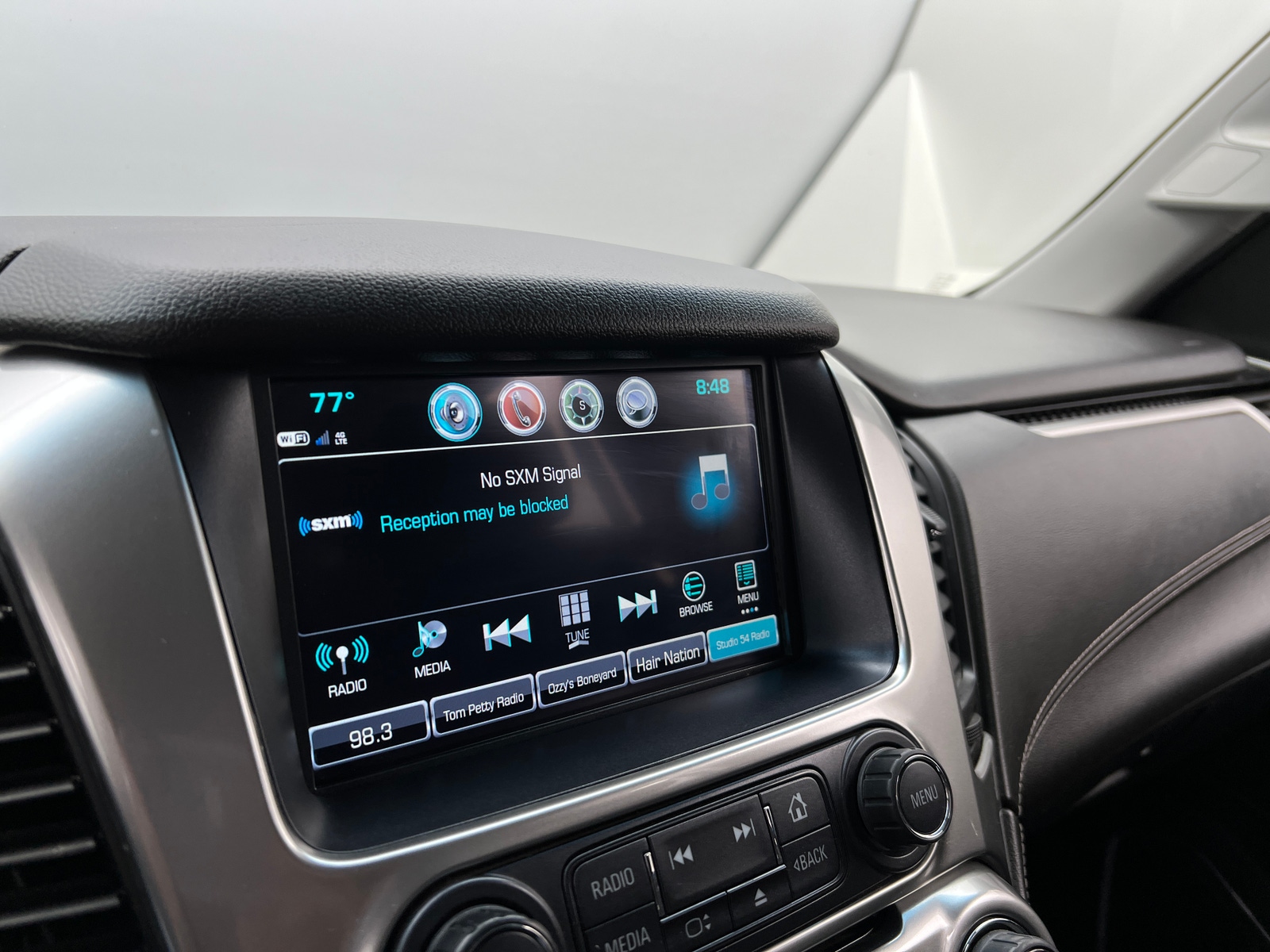 Thumbnail: 2019 Chevrolet Tahoe - 4