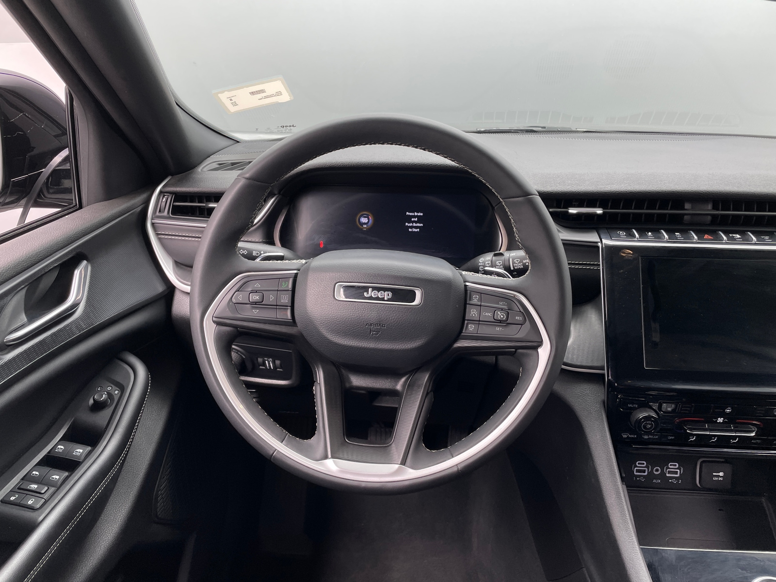 Thumbnail: 2024 Jeep Grand Cherokee L - 4