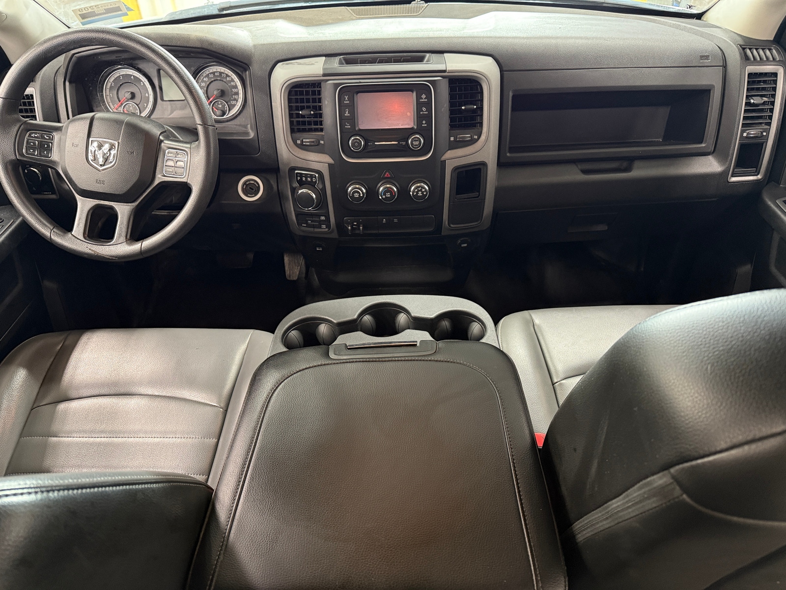 Thumbnail: 2022 RAM 1500 Classic - 2