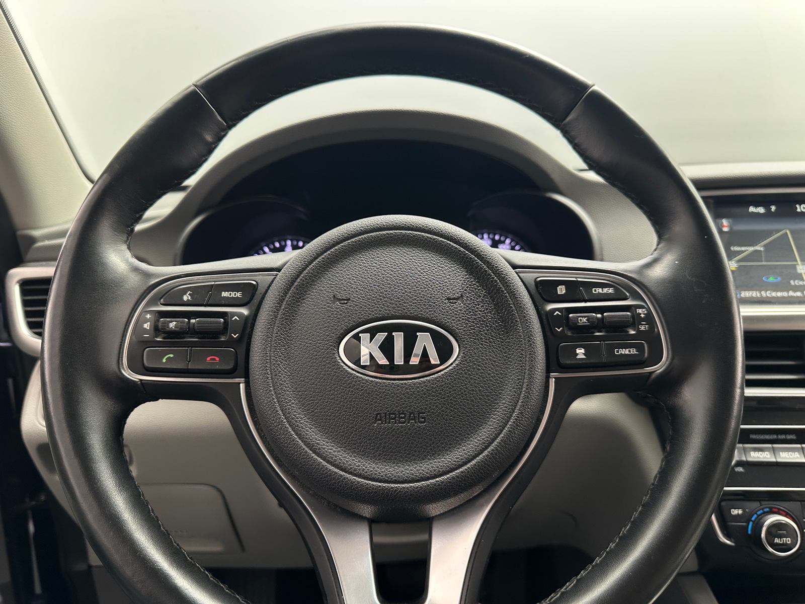 Thumbnail: 2018 Kia Optima - 4