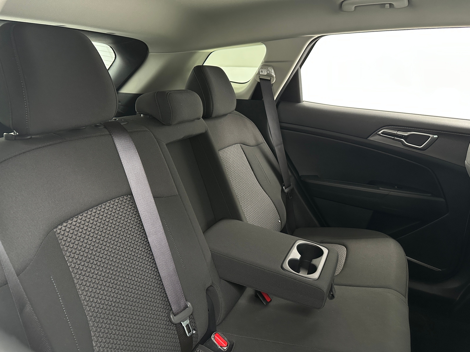 Thumbnail: 2023 Kia Sportage - 6