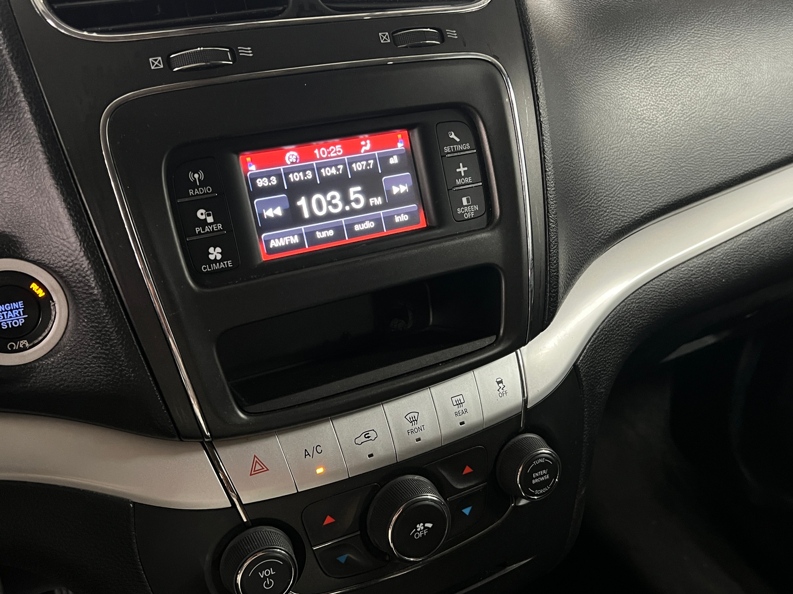 Thumbnail: 2020 Dodge Journey - 4