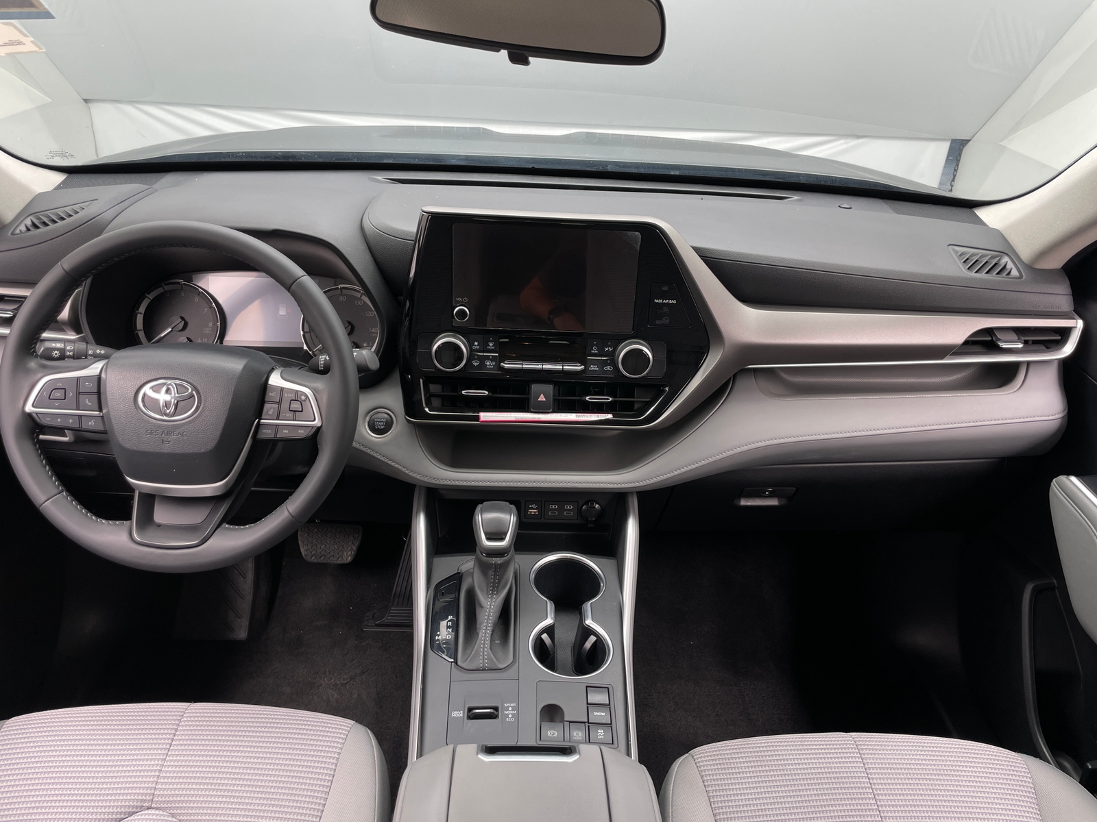 Thumbnail: 2024 Toyota Highlander - 3