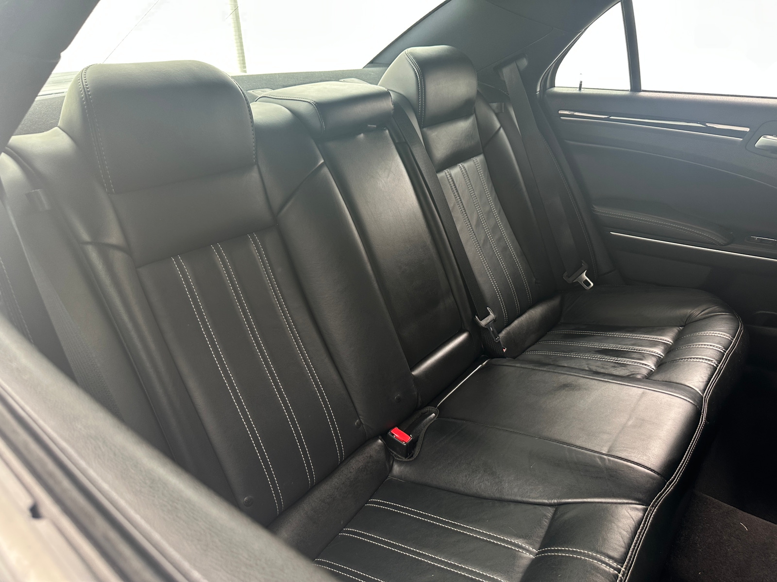 Thumbnail: 2017 Chrysler 300 - 5