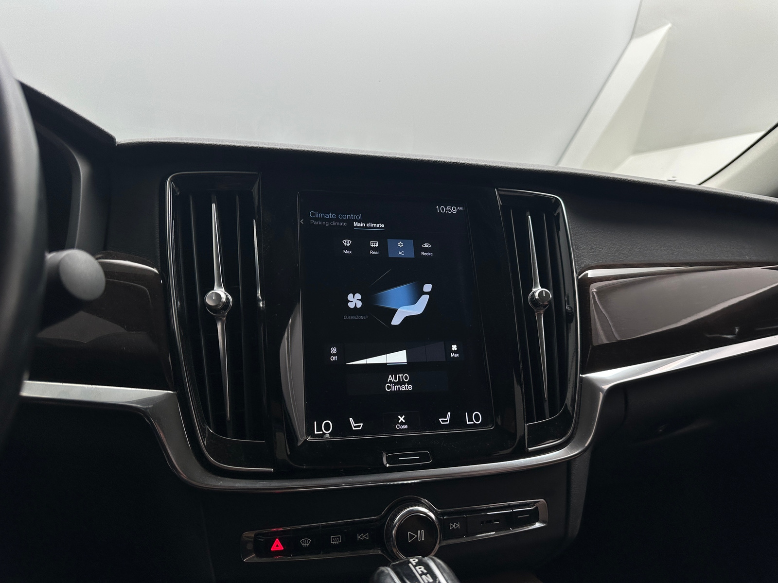 Thumbnail: 2019 Volvo S90 - 3
