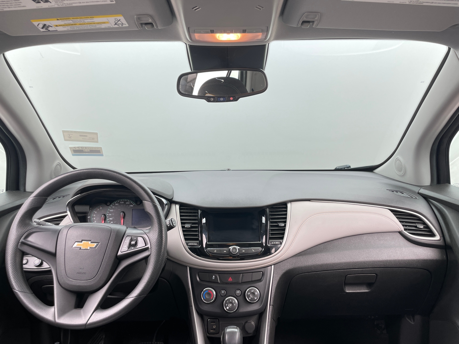 Thumbnail: 2018 Chevrolet Trax - 3
