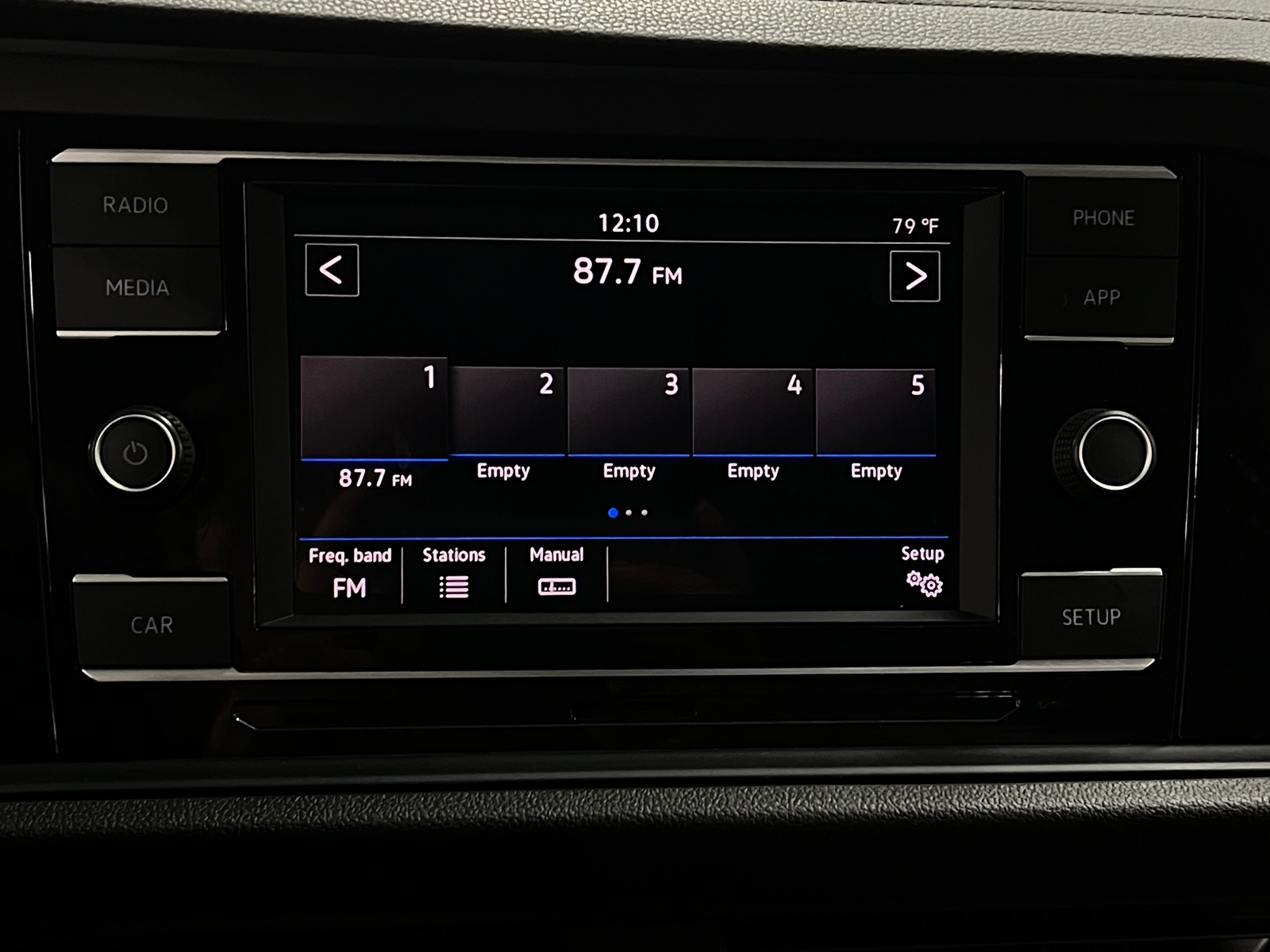 Thumbnail: 2019 Volkswagen Jetta - 4