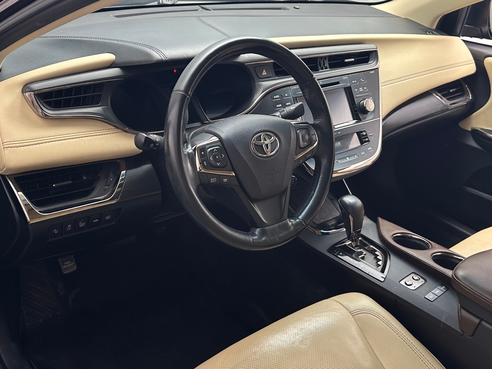 Thumbnail: 2017 Toyota Avalon - 2