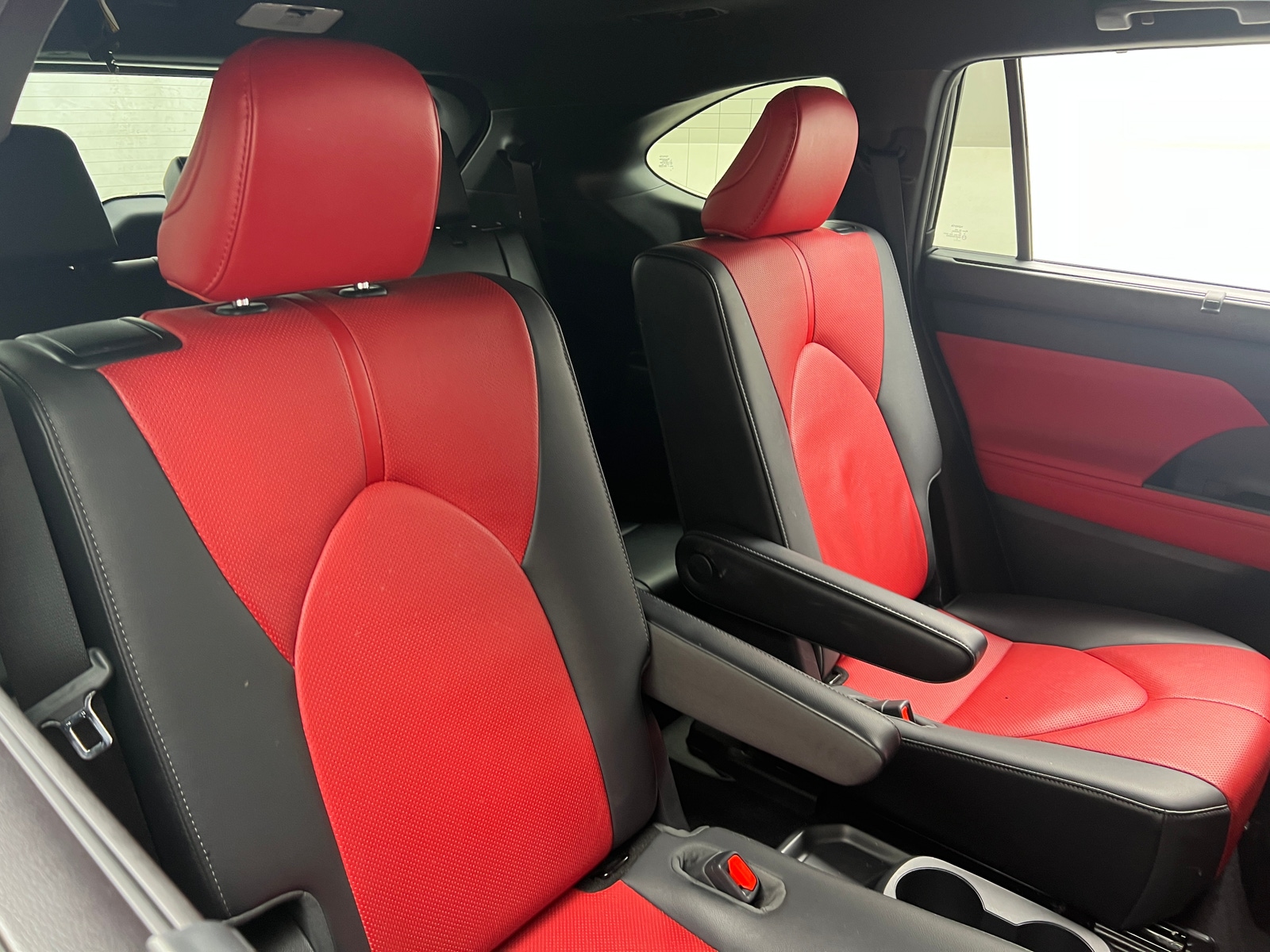 Thumbnail: 2021 Toyota Highlander - 5