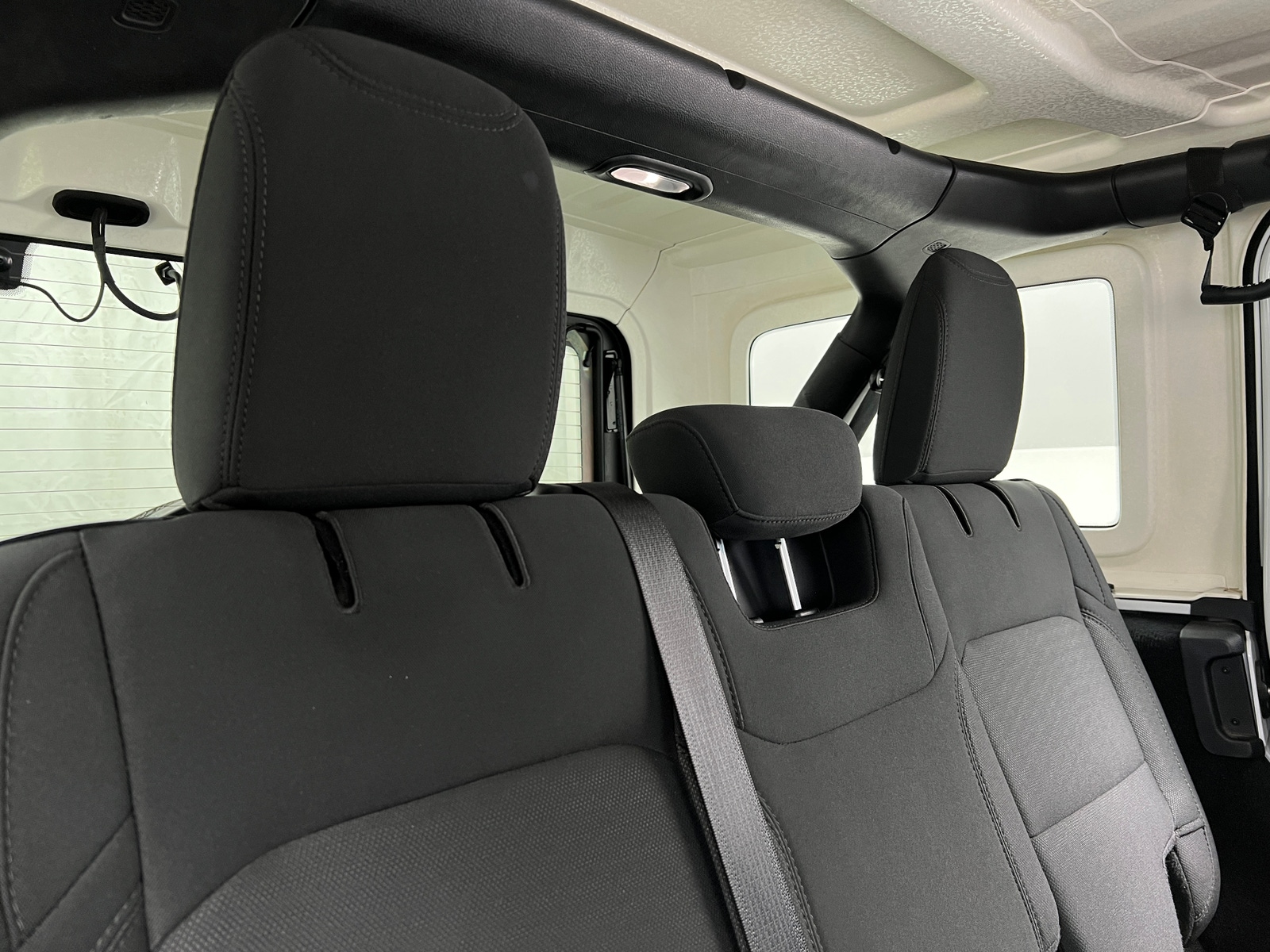 Thumbnail: 2020 Jeep Wrangler - 6
