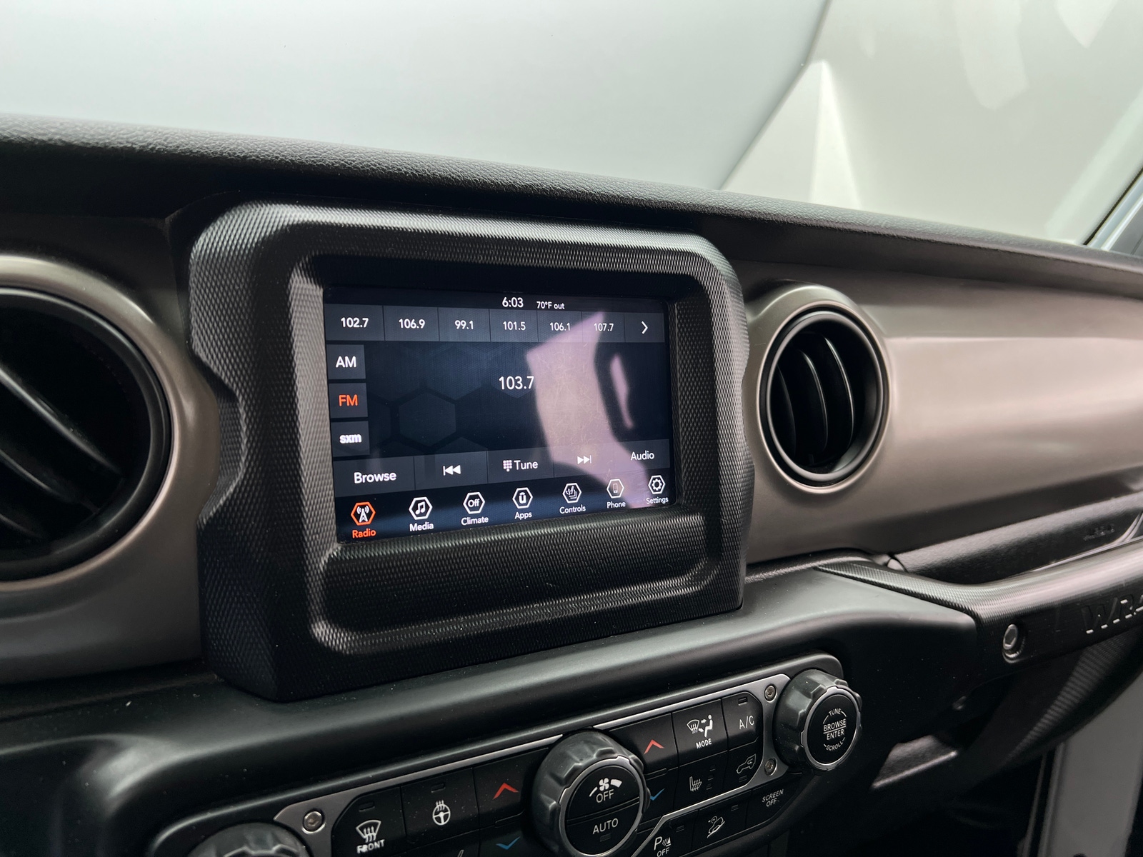 Thumbnail: 2020 Jeep Wrangler - 4
