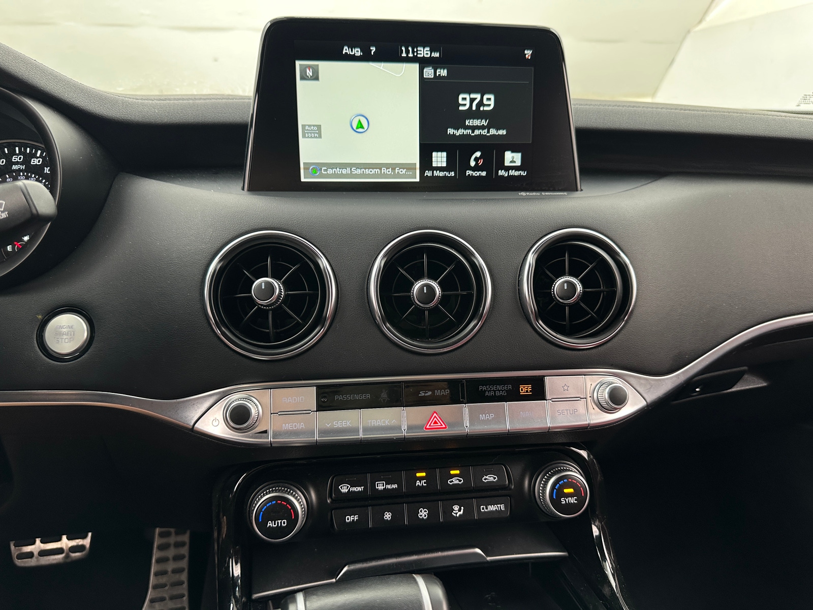 Thumbnail: 2020 Kia Stinger - 3