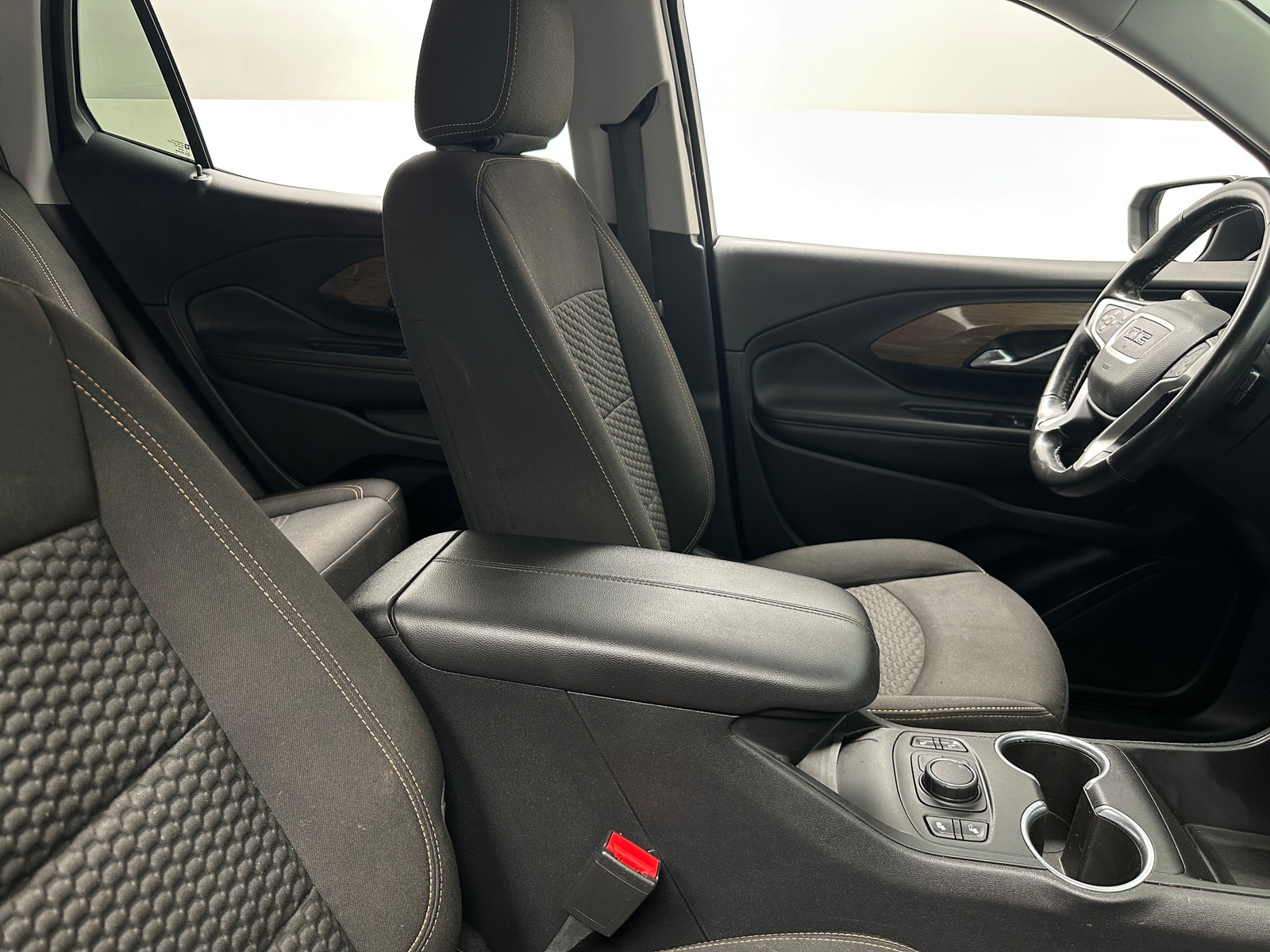 Thumbnail: 2020 GMC Terrain - 2
