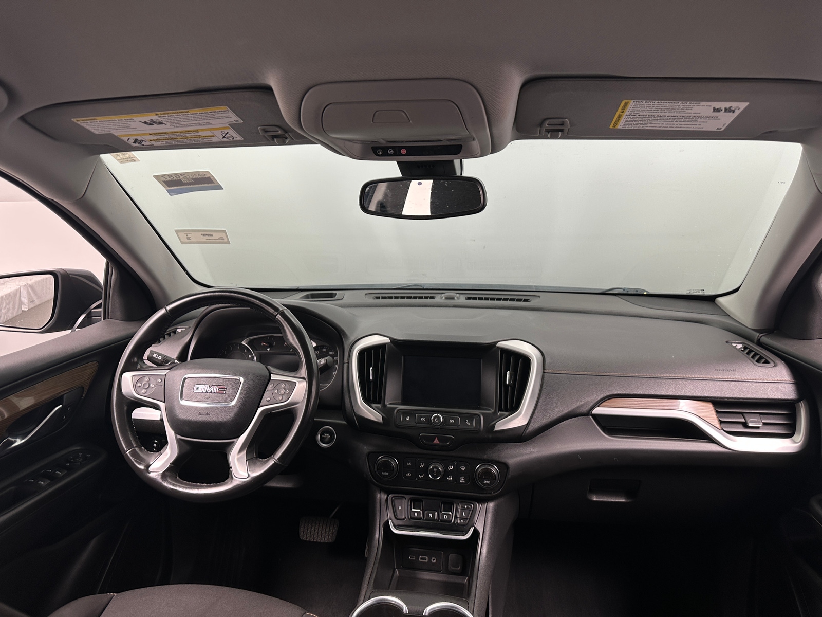 Thumbnail: 2020 GMC Terrain - 3