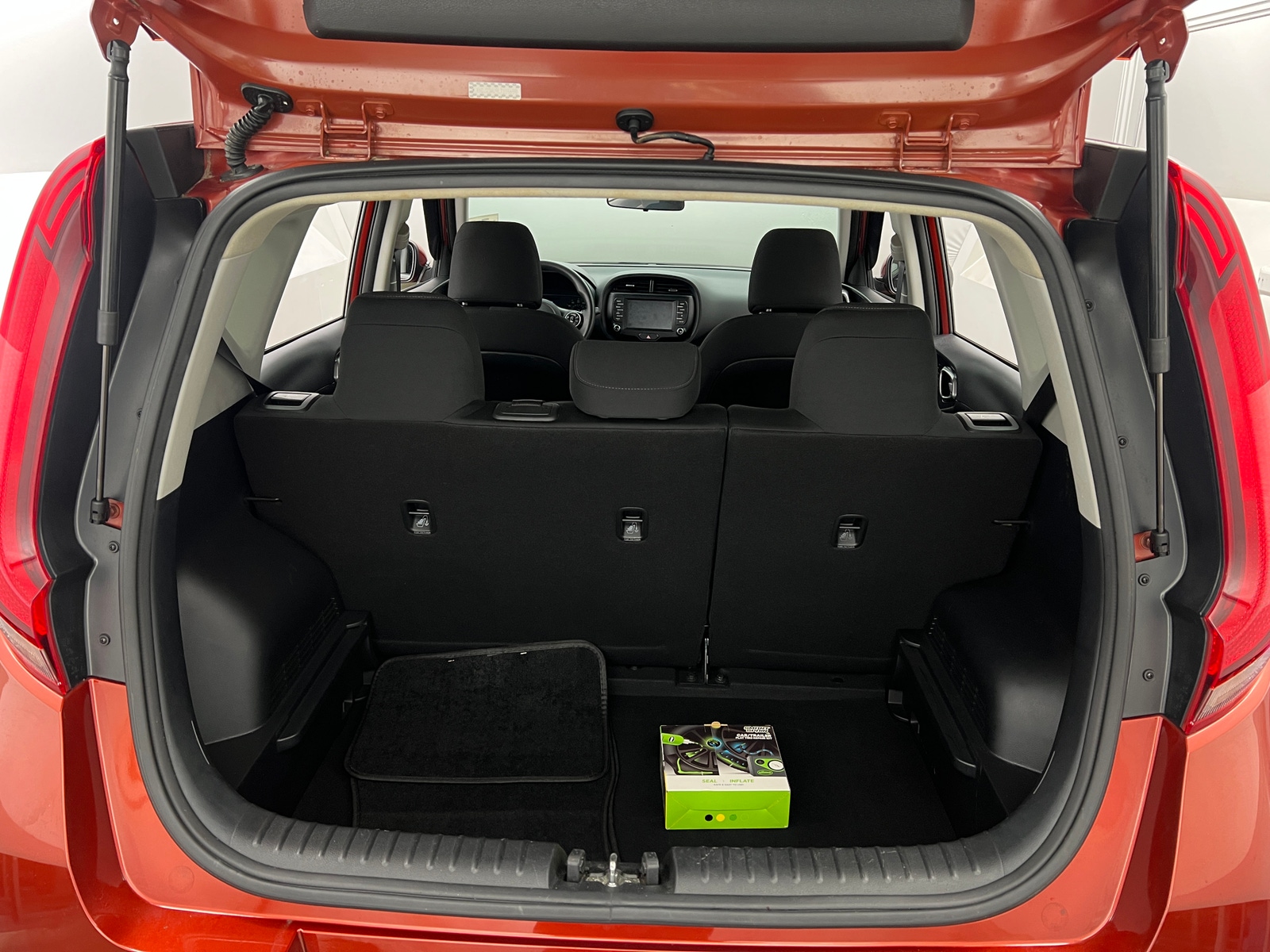 Thumbnail: 2020 Kia Soul - 7