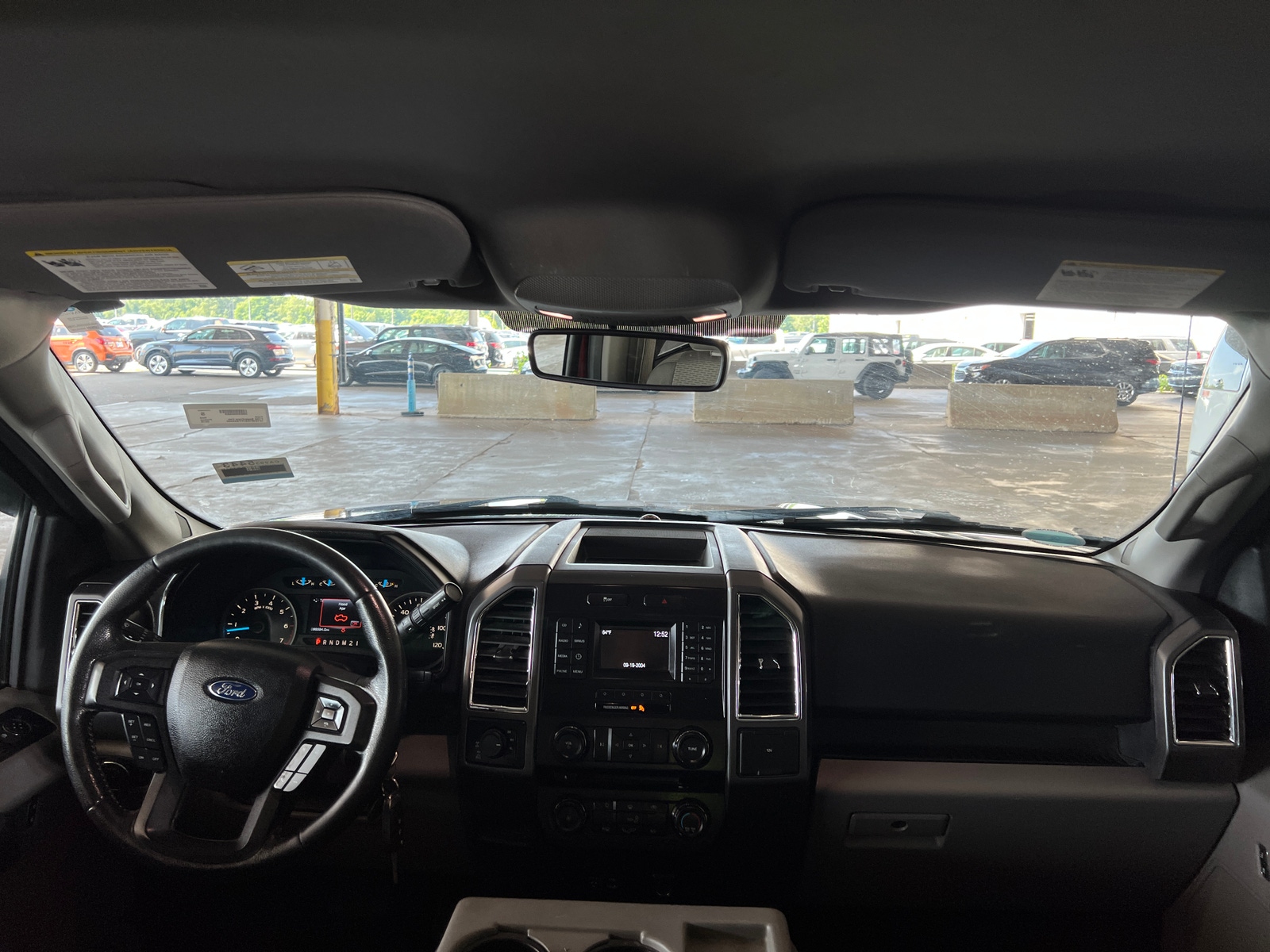 Thumbnail: 2015 Ford Econoline - 3