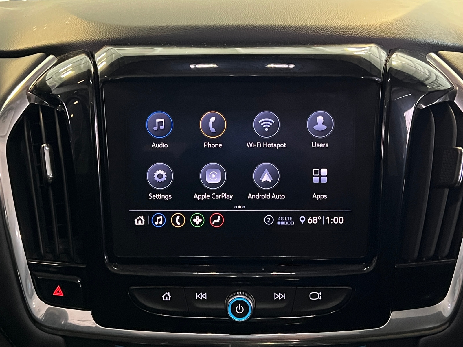 Thumbnail: 2021 Chevrolet Traverse - 4