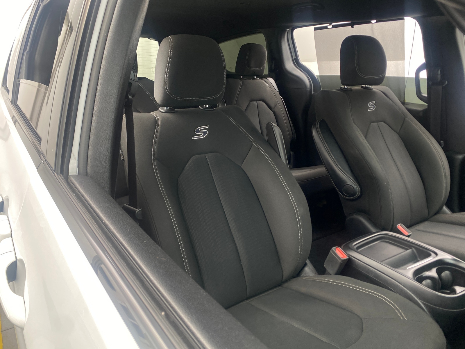 Thumbnail: 2019 Chrysler Pacifica - 2