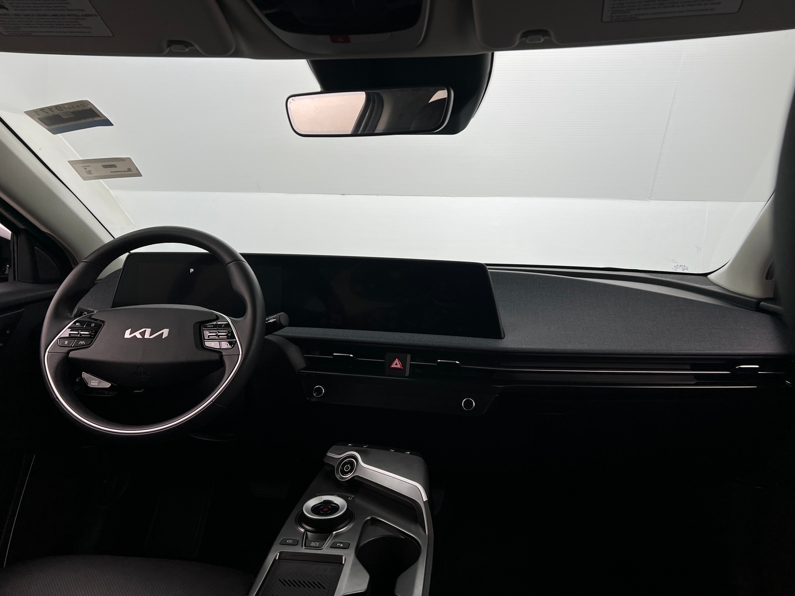 Thumbnail: 2023 Kia EV6 - 2