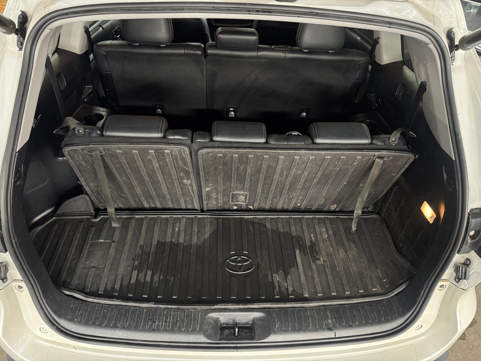 Thumbnail: 2018 Toyota Highlander - 6