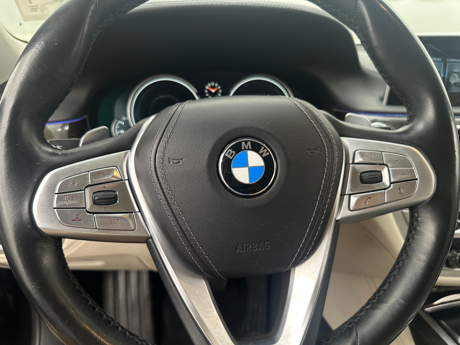 Thumbnail: 2016 BMW 7 Series - 4