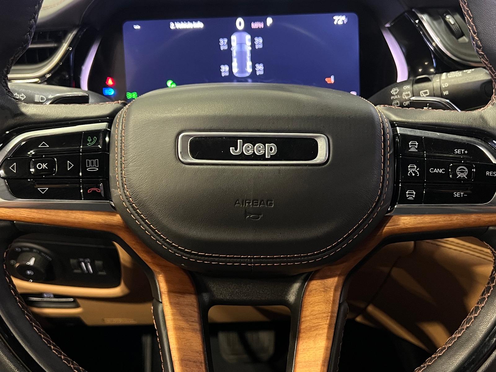 Thumbnail: 2023 Jeep Grand Cherokee - 4