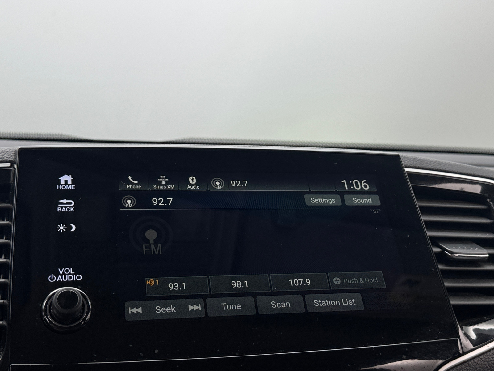 Thumbnail: 2020 Honda Pilot - 4