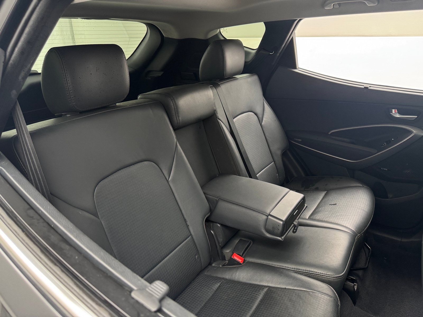Thumbnail: 2016 Hyundai Santa Fe - 5
