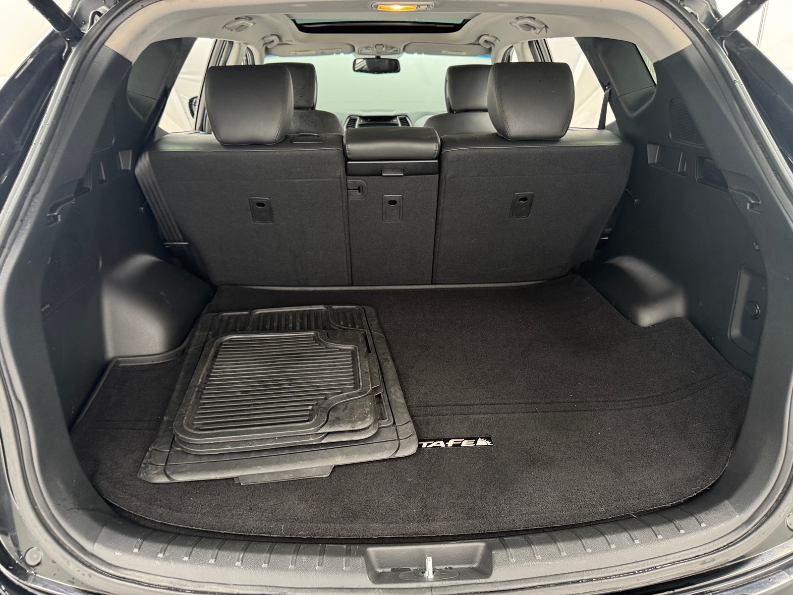 Thumbnail: 2016 Hyundai Santa Fe - 6