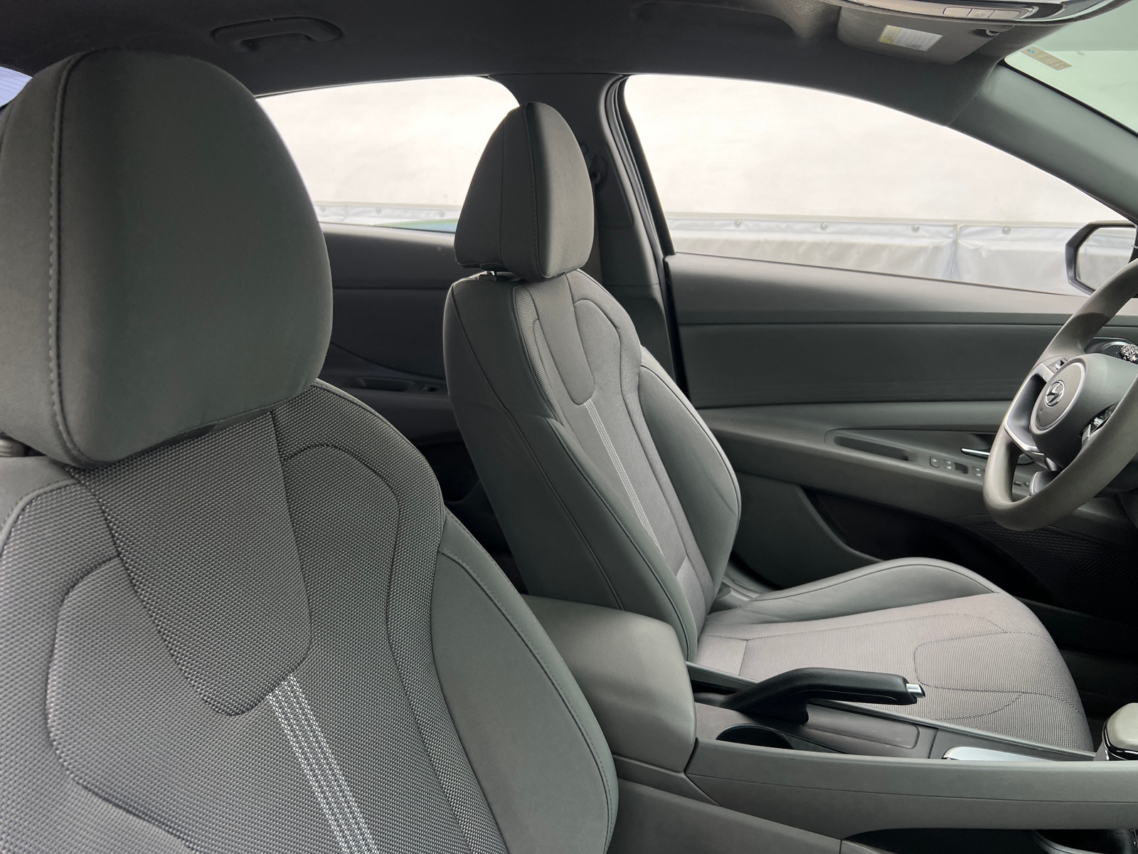 Thumbnail: 2022 Hyundai Elantra - 2