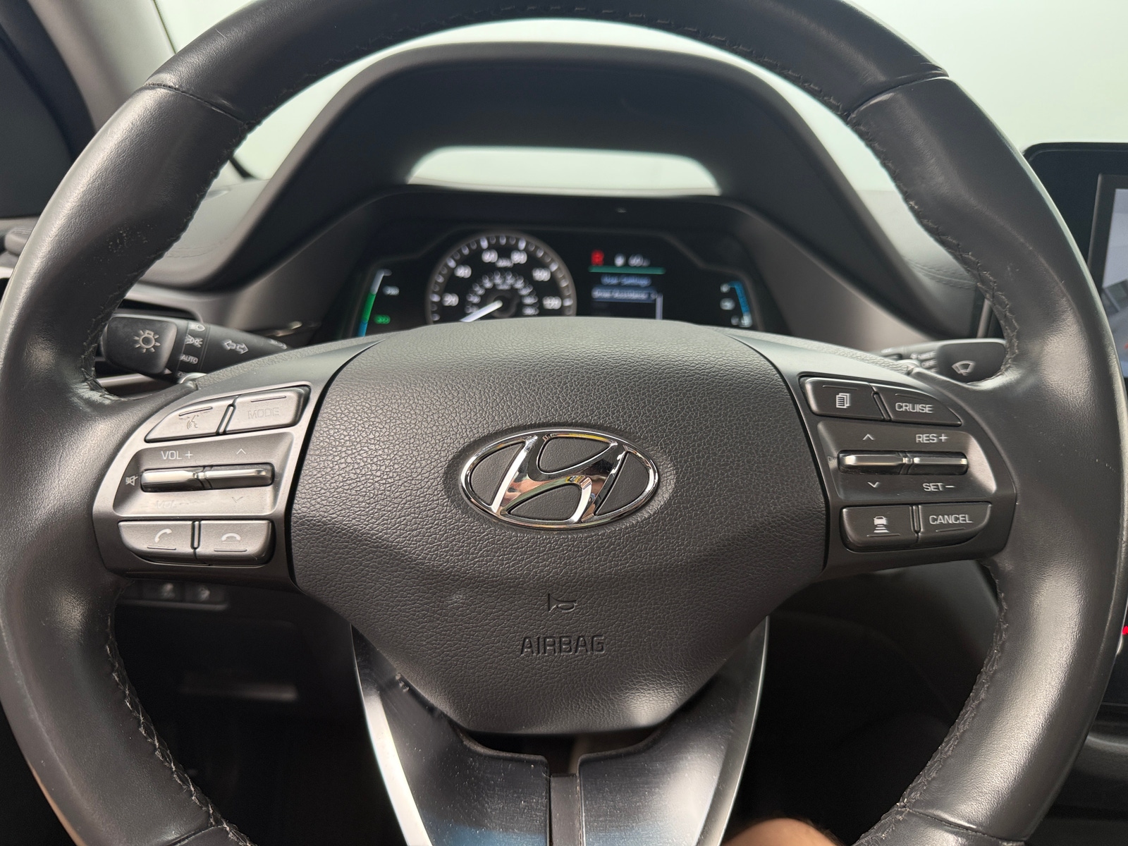 Thumbnail: 2021 Hyundai Ioniq - 5