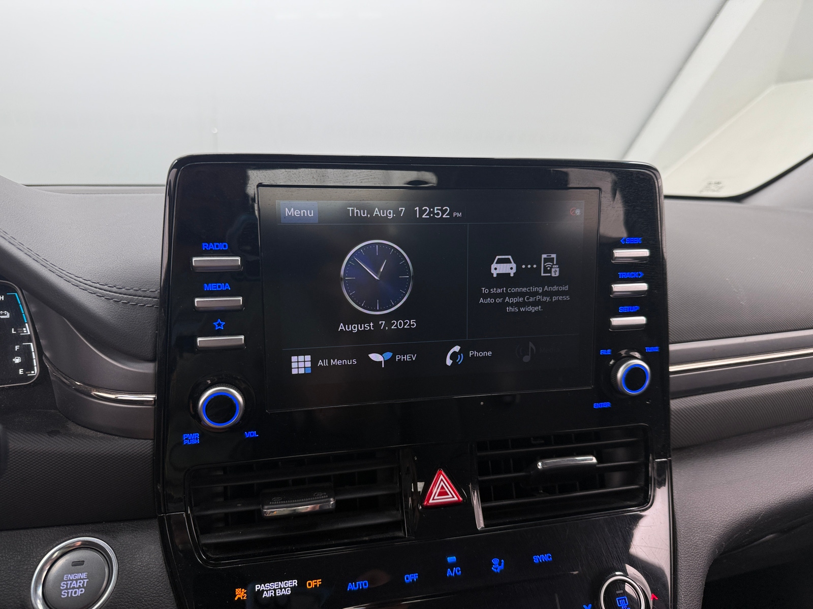 Thumbnail: 2021 Hyundai Ioniq - 4