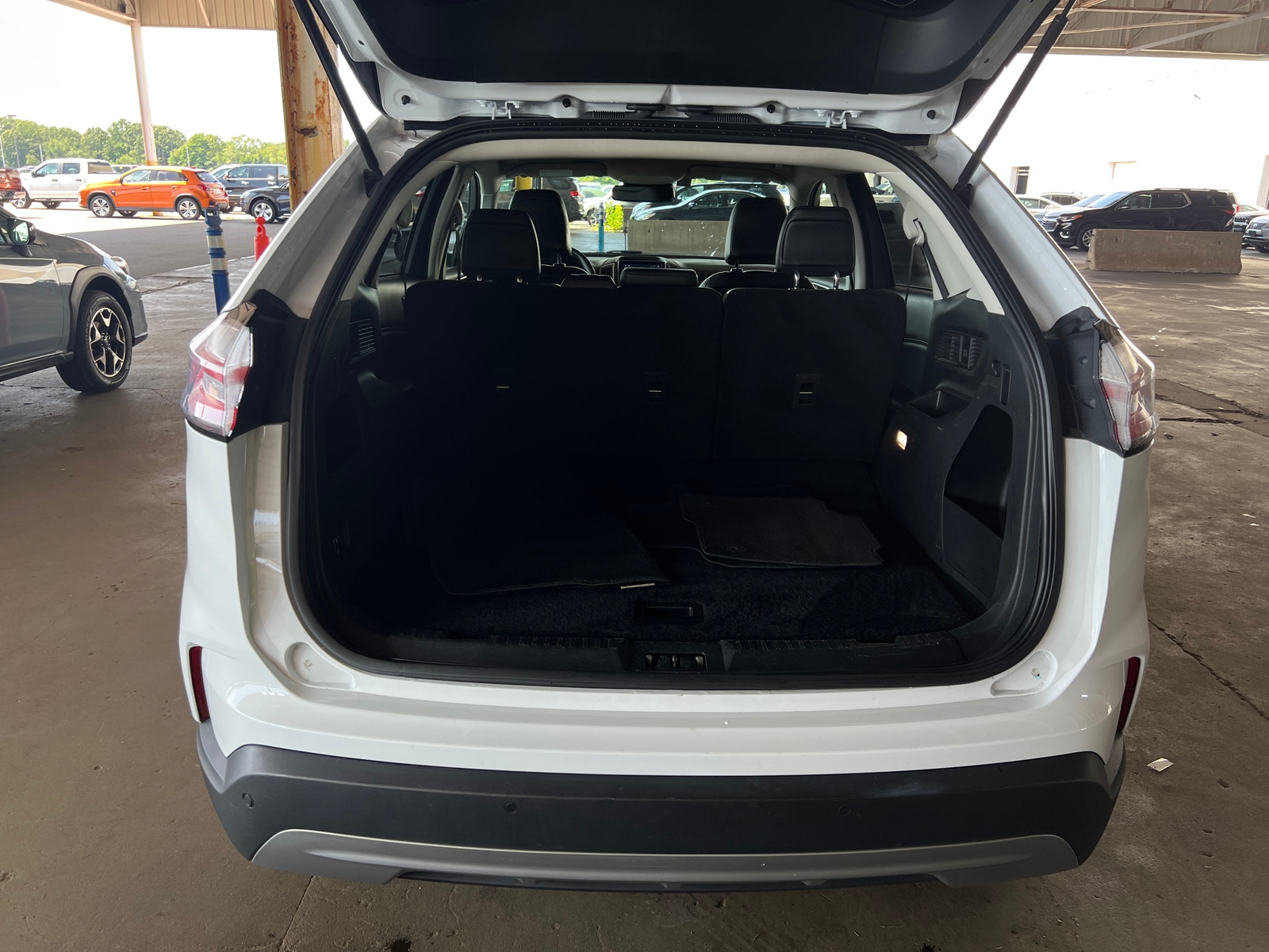 Thumbnail: 2024 Ford Edge - 6