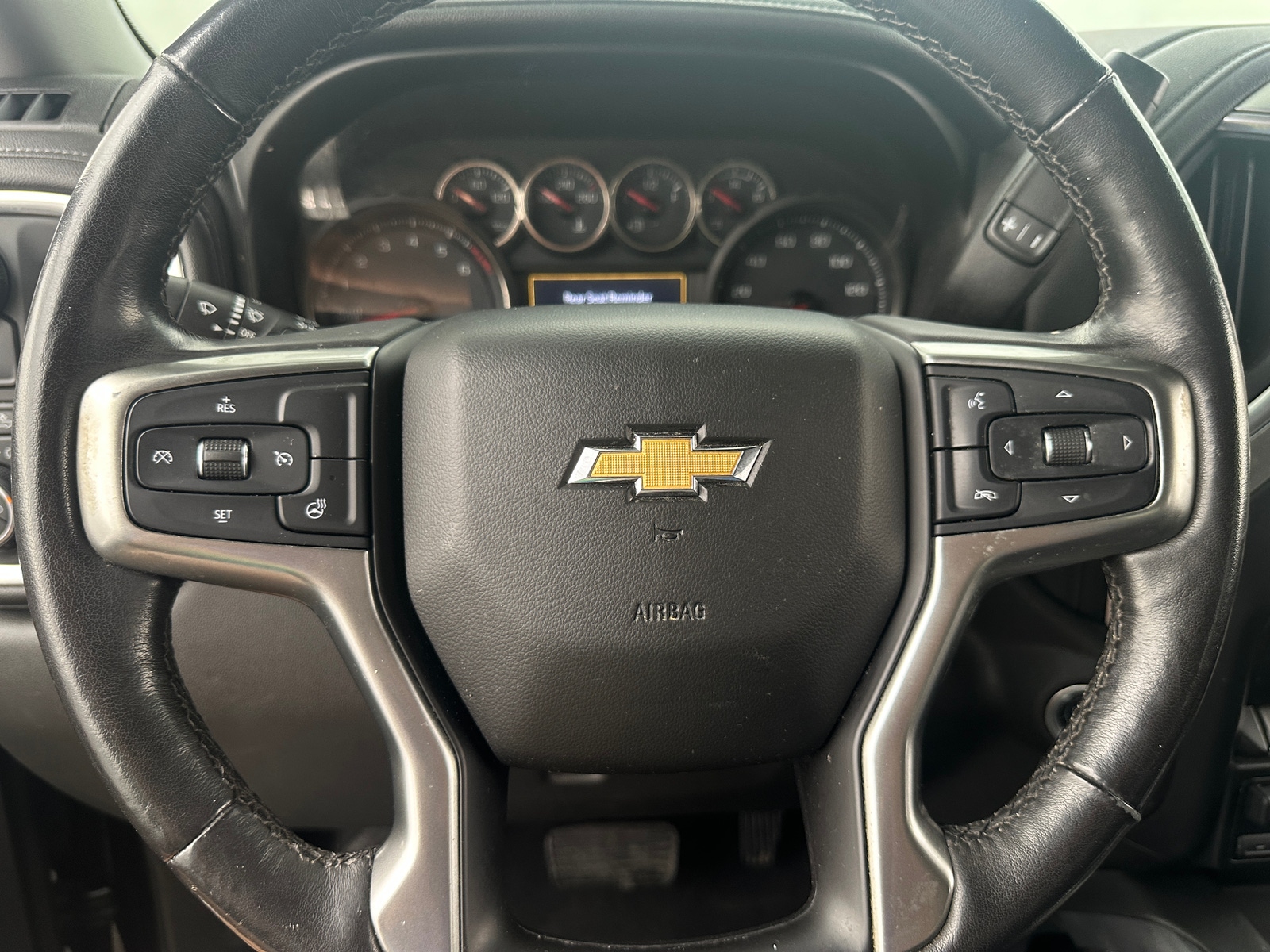 Thumbnail: 2020 Chevrolet Silverado 1500 - 4