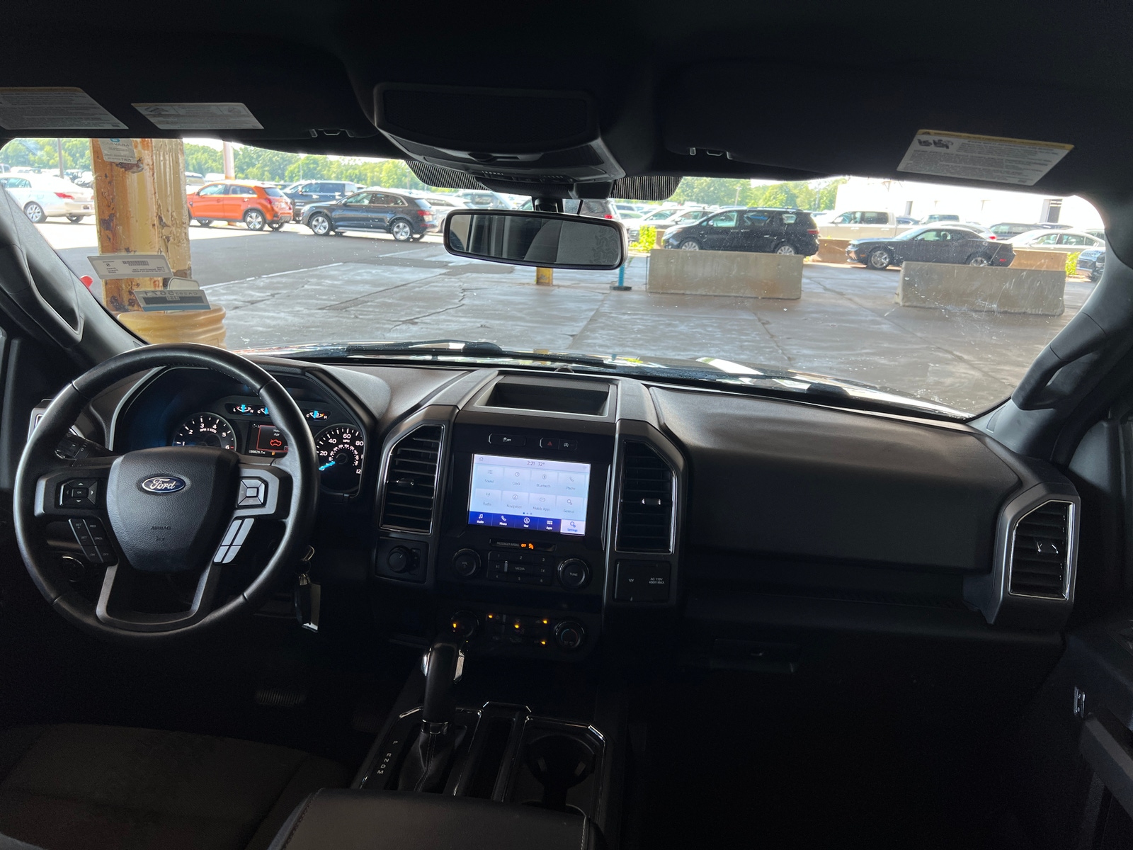 Thumbnail: 2020 Ford Econoline - 3