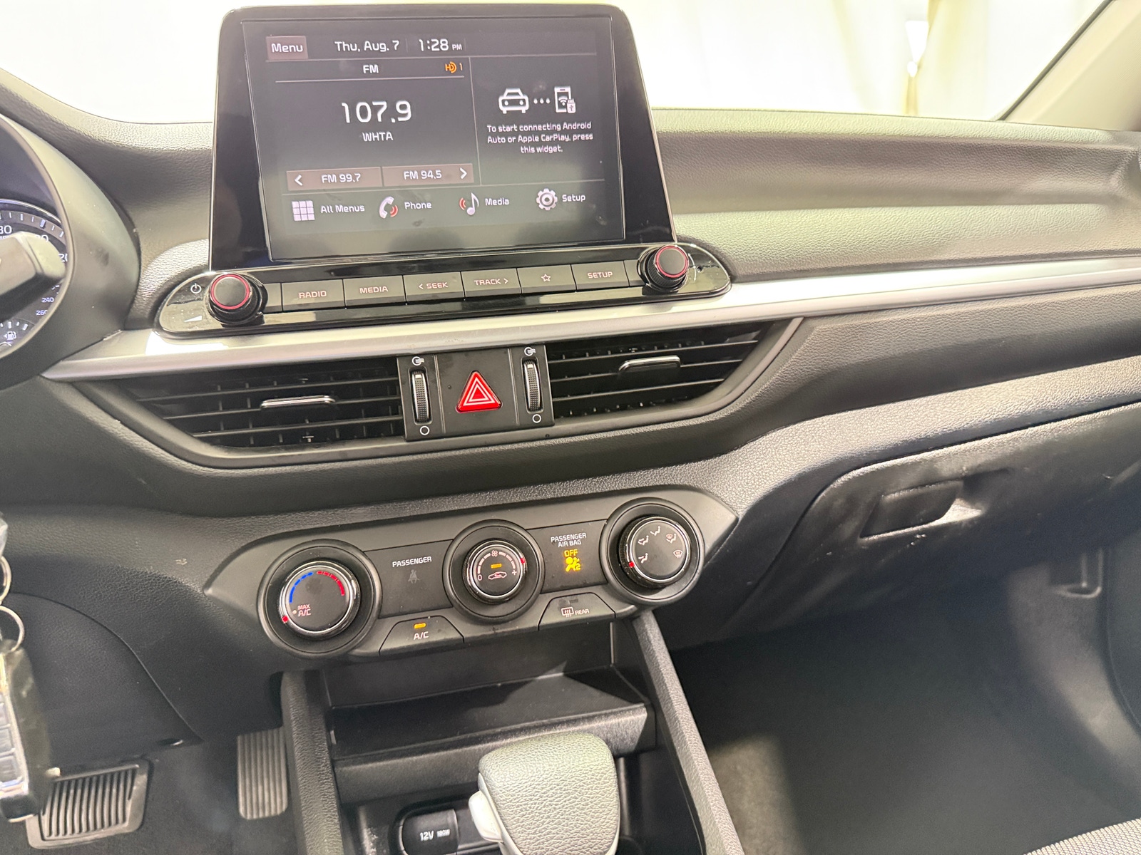 Thumbnail: 2023 Kia Forte - 4