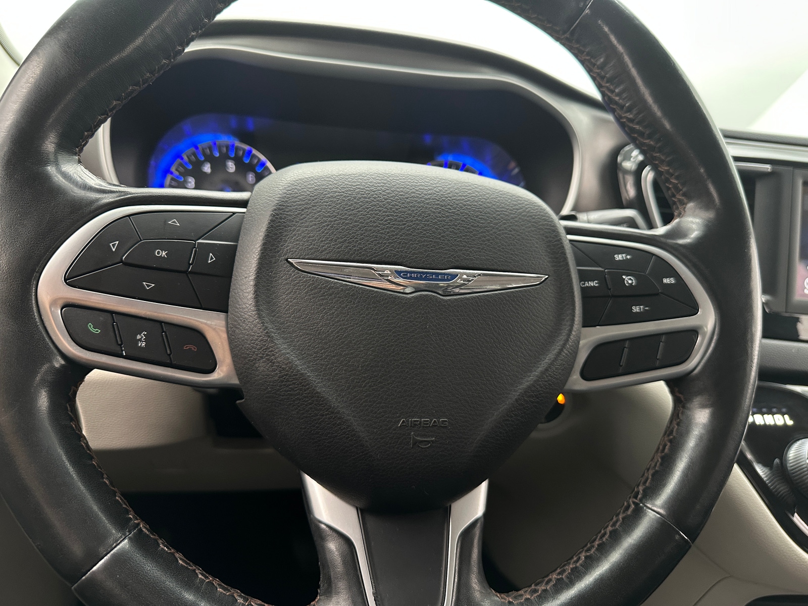 Thumbnail: 2020 Chrysler Pacifica - 5